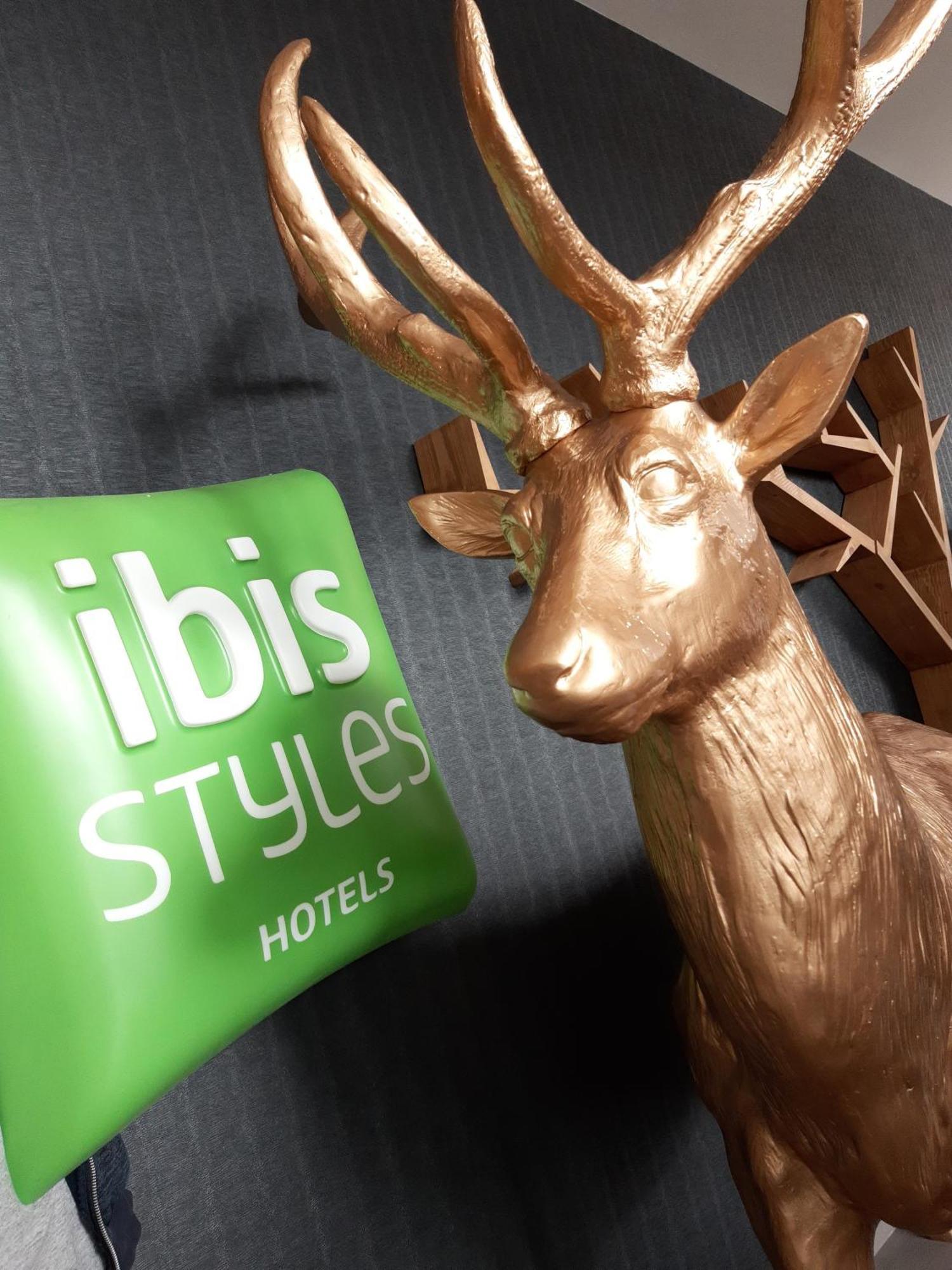 Ibis Styles Contres-Cheverny Le Controis-en-Sologne Exterior photo