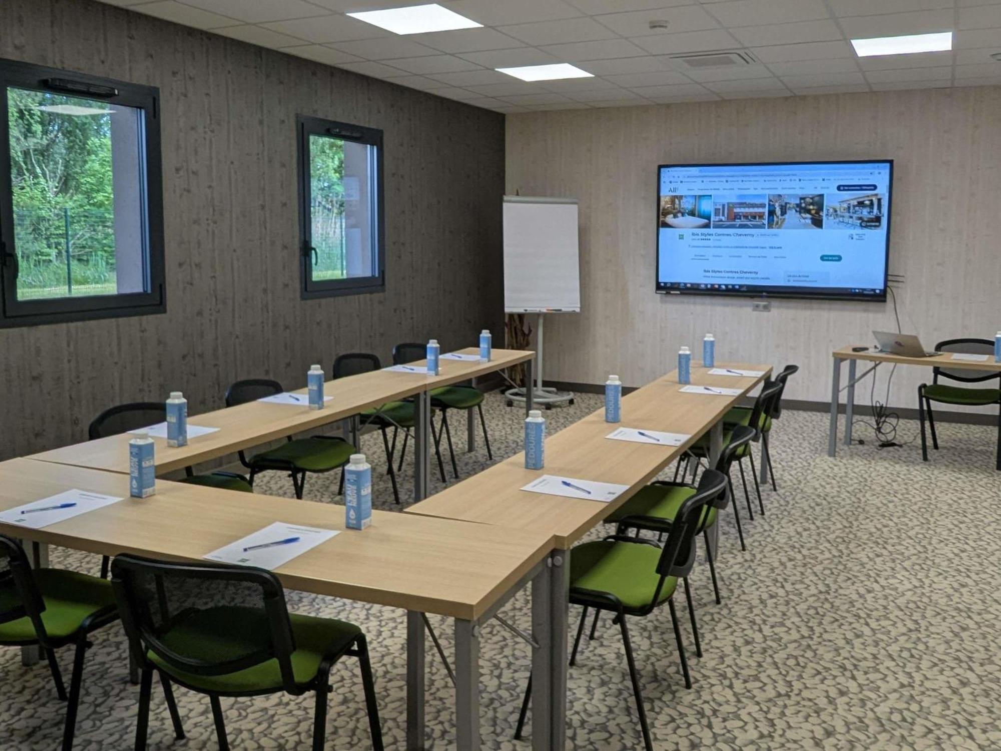 Ibis Styles Contres-Cheverny Le Controis-en-Sologne Exterior photo